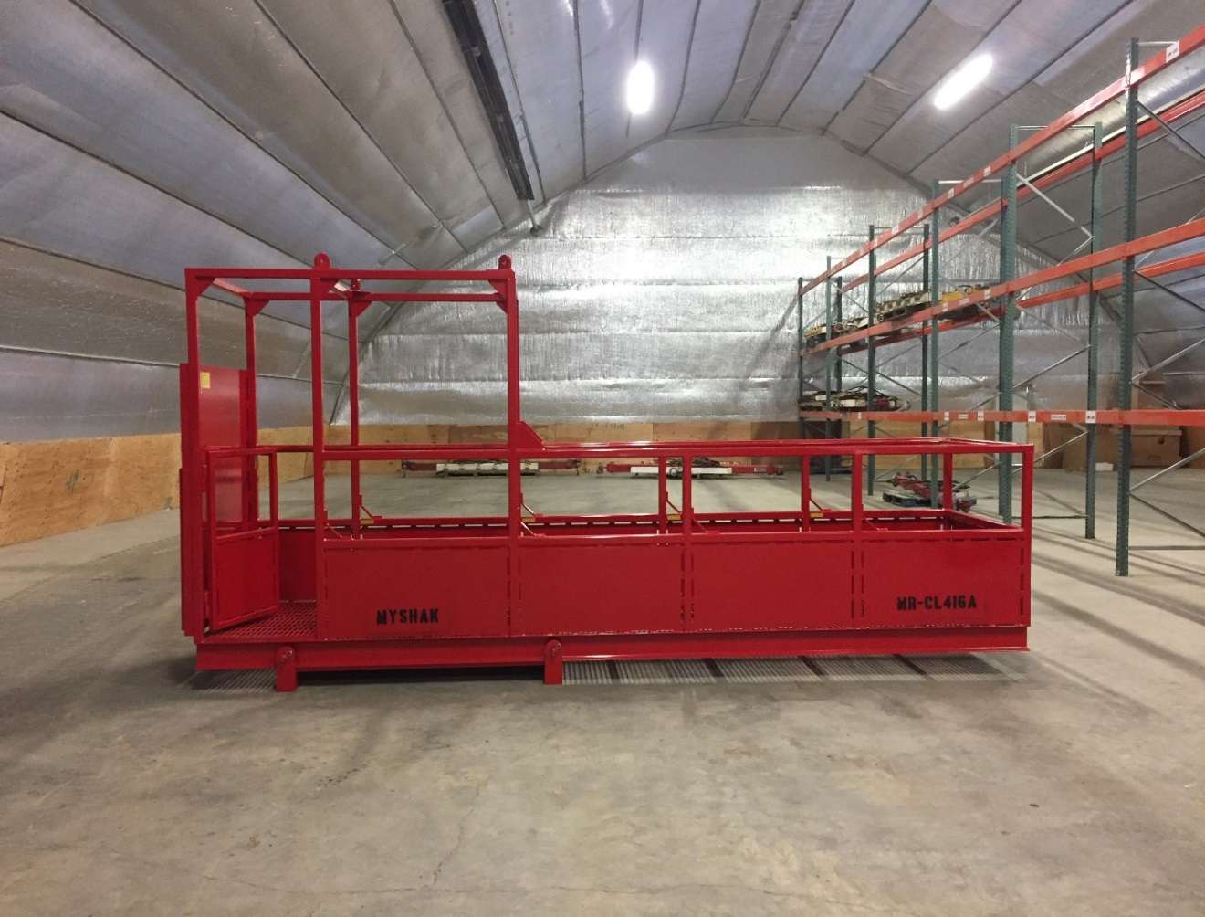 Forklift personnel cantilever basket