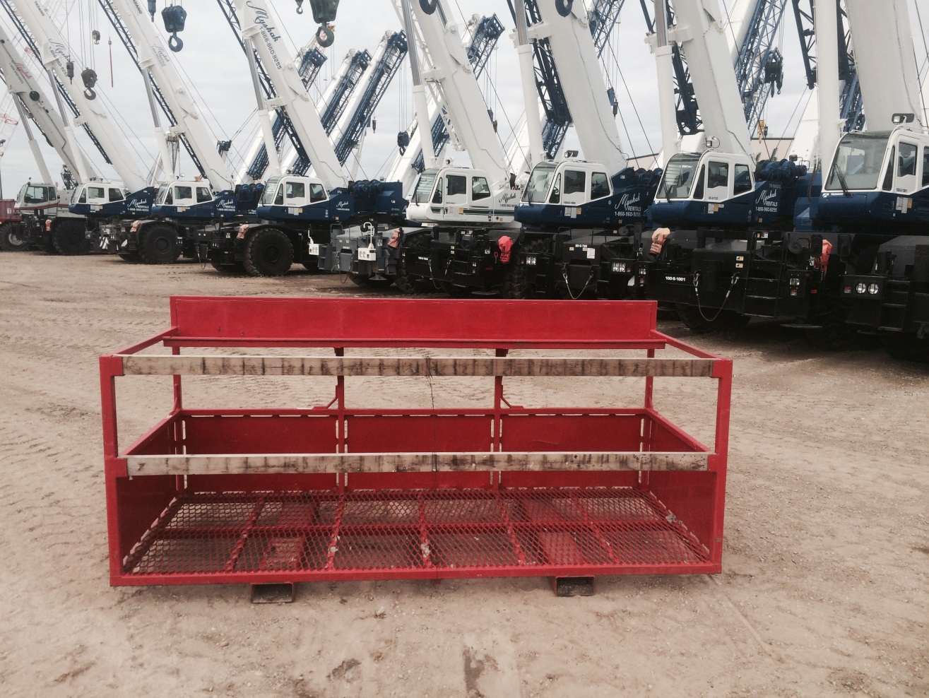 Forklift personnel basket