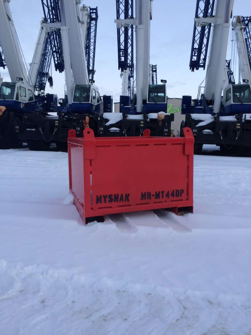 Medium material basket on snow